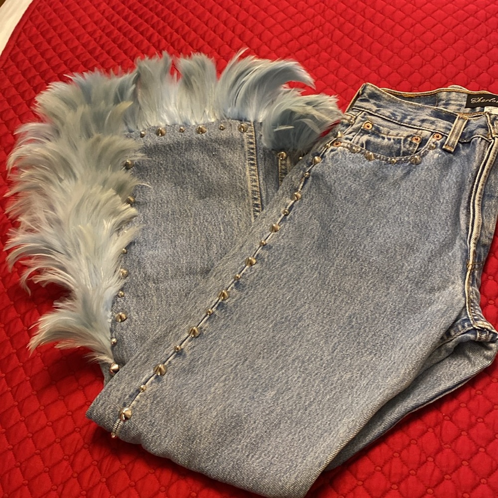 Vintage Levi’s redesign by Charlotte f with real feather detail o de legs sides - Picture 3 of 14